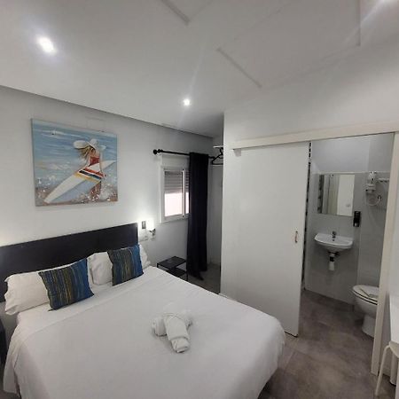 Ayz Frailes - Auto Check-In Property (Adults Only) Málaga Eksteriør billede