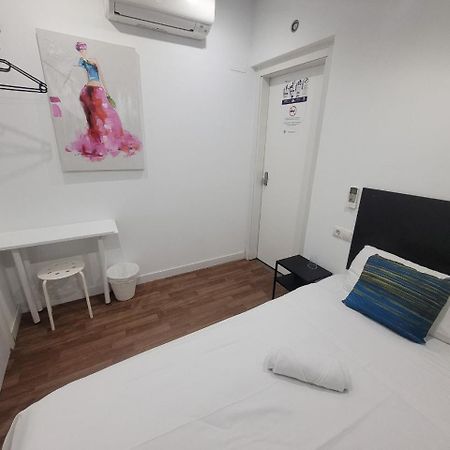 Ayz Frailes - Auto Check-In Property (Adults Only) Málaga Eksteriør billede