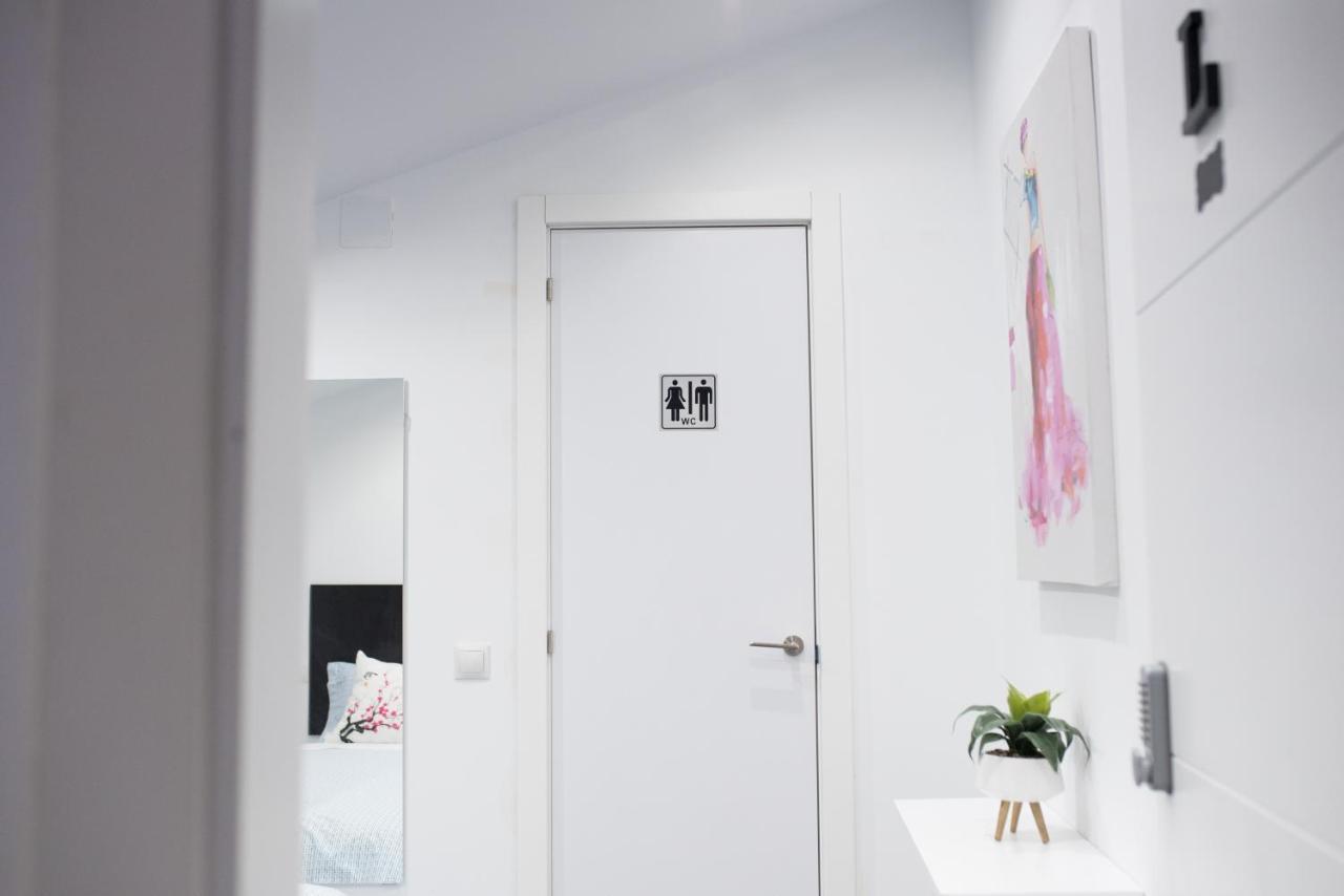 Ayz Frailes - Auto Check-In Property (Adults Only) Málaga Eksteriør billede