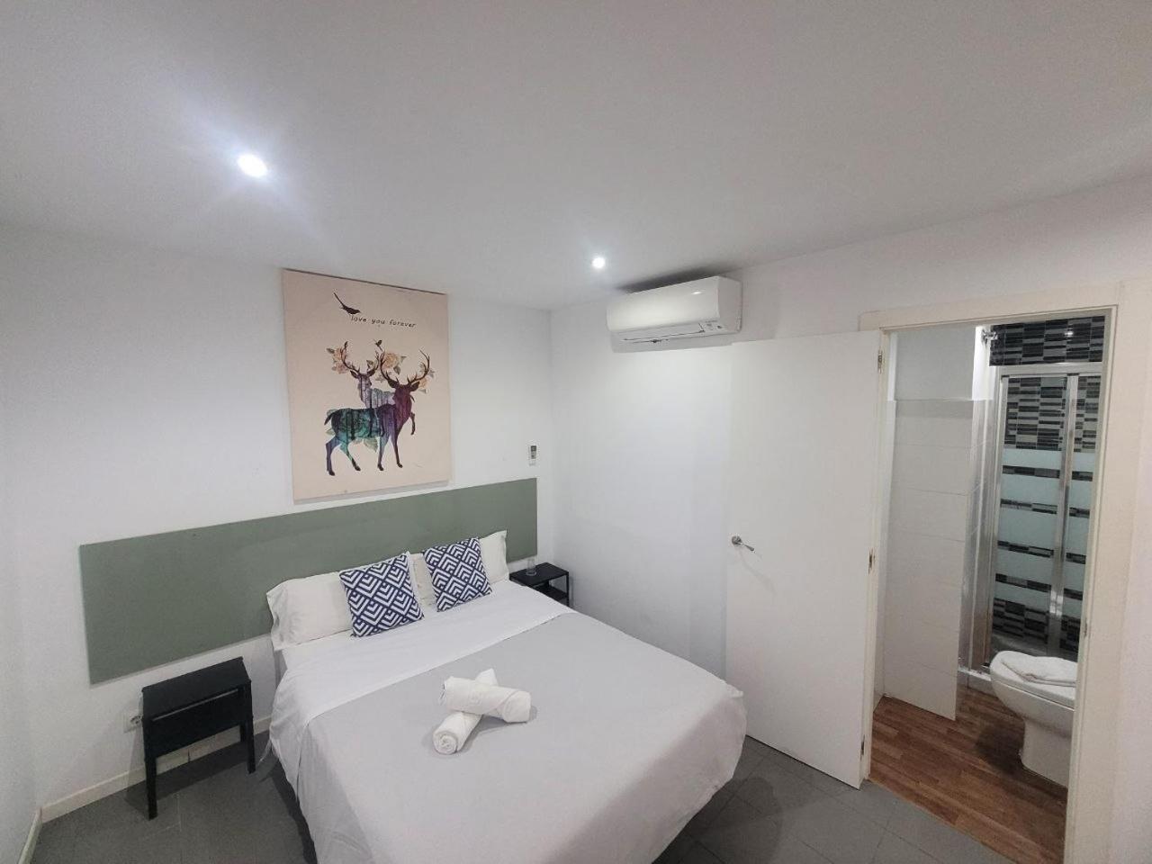 Ayz Frailes - Auto Check-In Property (Adults Only) Málaga Eksteriør billede