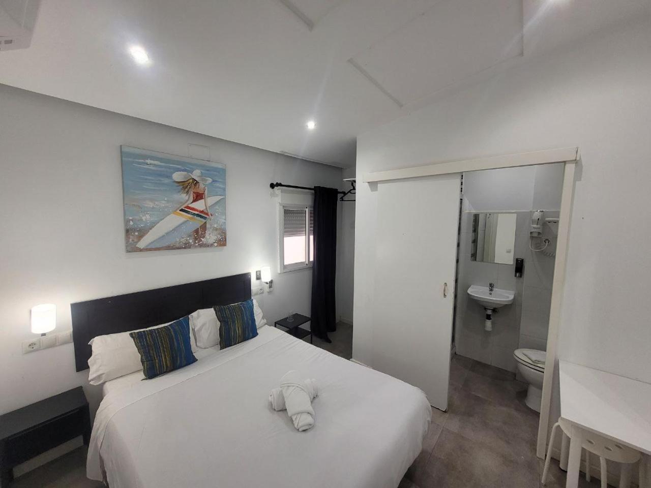 Ayz Frailes - Auto Check-In Property (Adults Only) Málaga Eksteriør billede