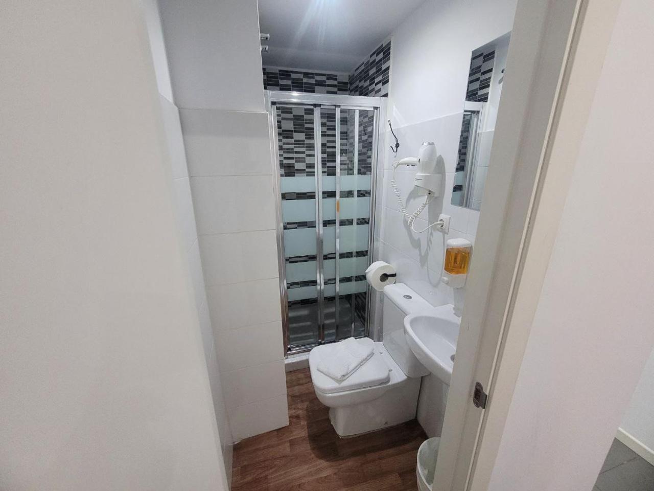 Ayz Frailes - Auto Check-In Property (Adults Only) Málaga Eksteriør billede
