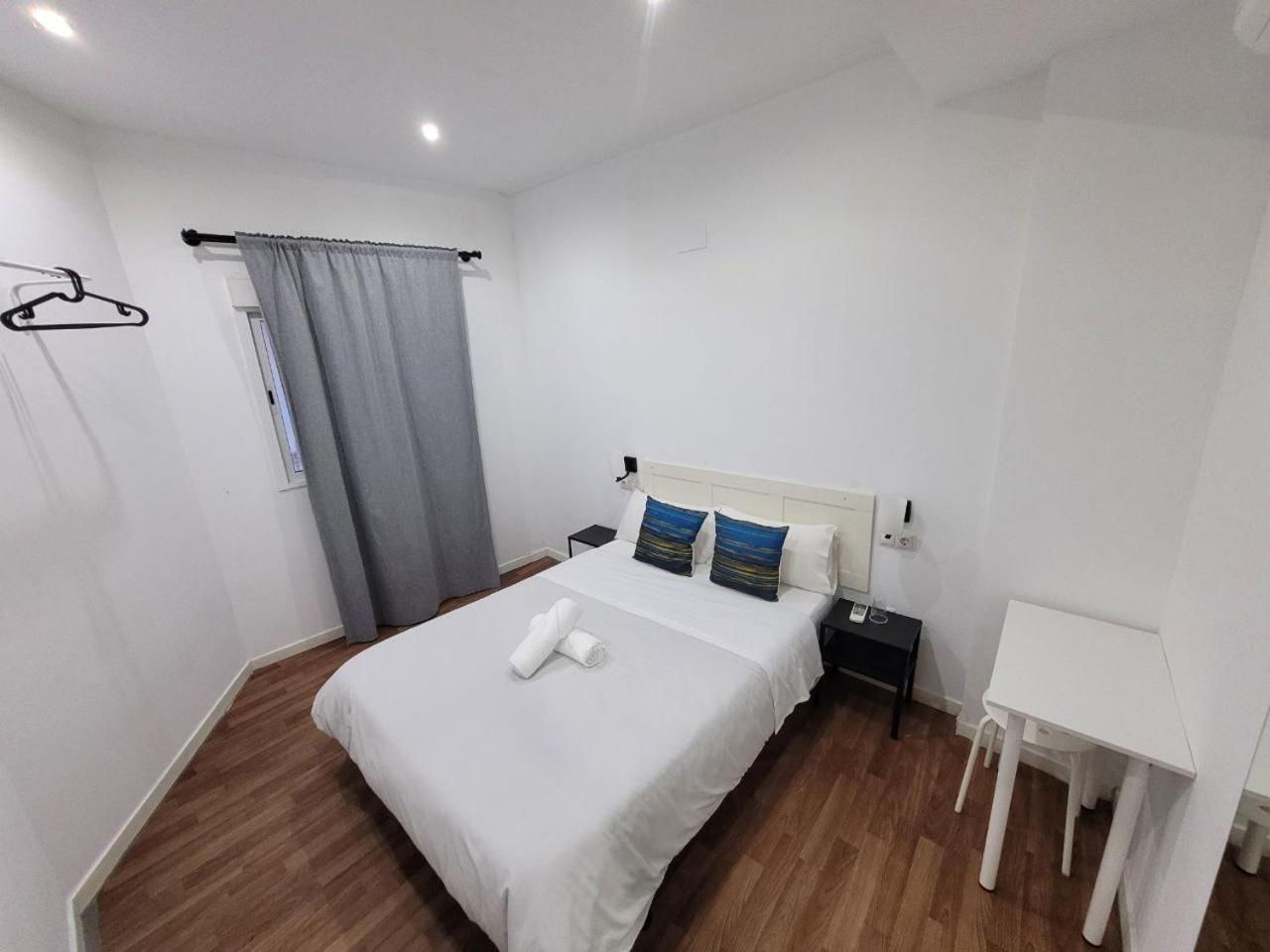 Ayz Frailes - Auto Check-In Property (Adults Only) Málaga Eksteriør billede